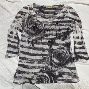 One World women's 3/4 Sleeve V-neck shirt with black and white stripes, Roses